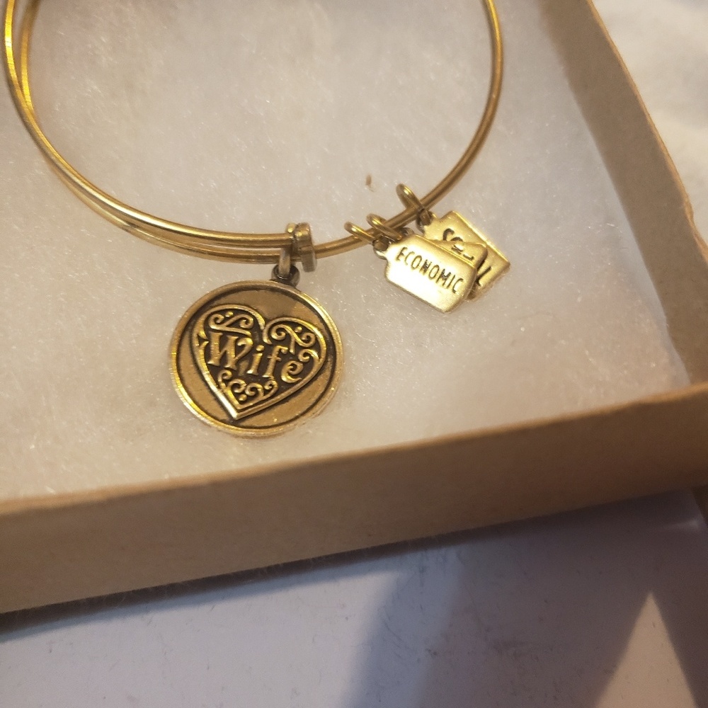 Wind & Fire Wife Charm Bangle Bracelet